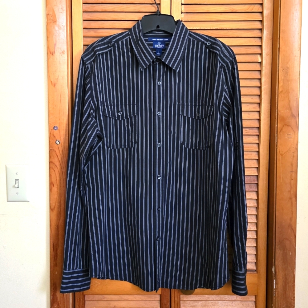 EUC Old Navy Mens Slim Fit Button Down Shirt Size Large